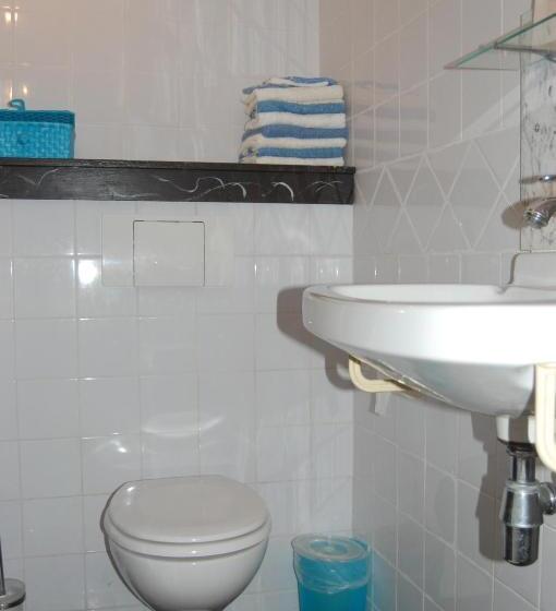 آپارتمان 1 خوابه با تراس, B&b Onze Deel