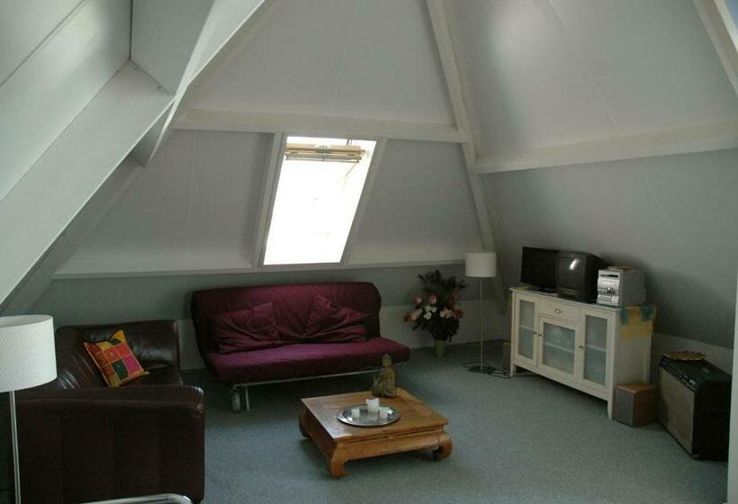 디럭스 스위트, Amsterdam Farmland