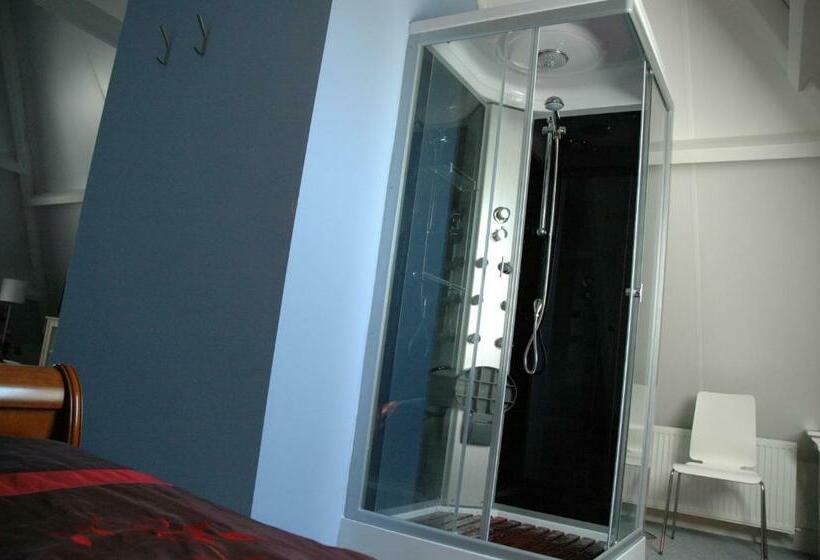 디럭스 스위트, Amsterdam Farmland