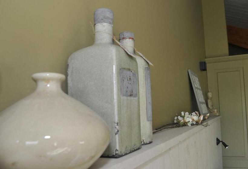 デラックスルーム, Erve 't Hacht