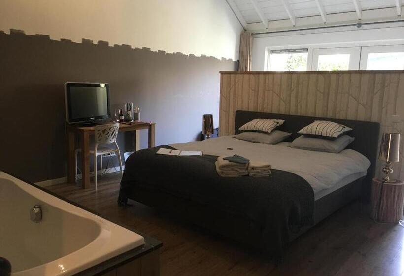 סוויטה דלוקס, Rosa Arvensis