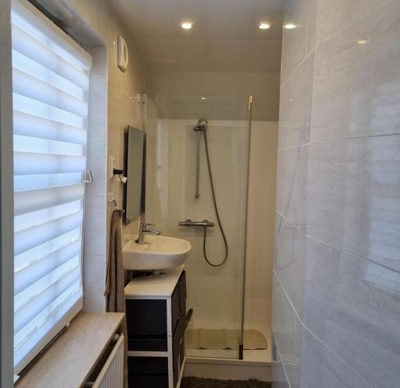 اتاق استاندارد, Erbuca Bed And Breakfast