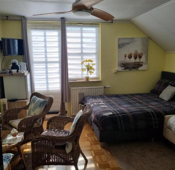 テラス付スタンダードルーム, Erbuca Bed And Breakfast