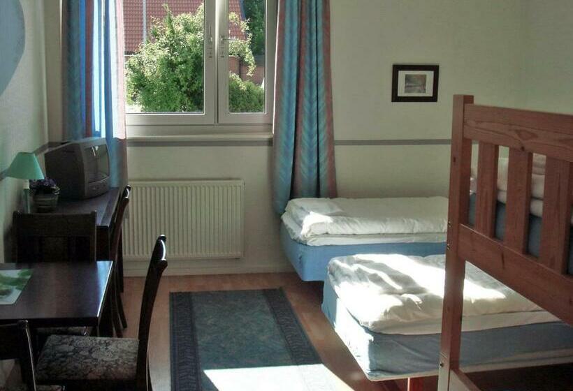 غرفة قياسية رباعية, Fleninge Classic Motel