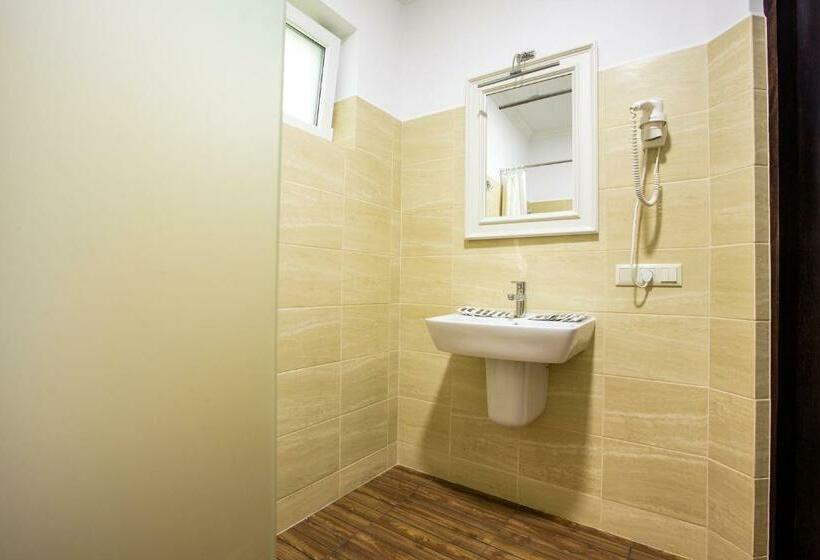 וילה בת חדר שינה 1, Georg Park