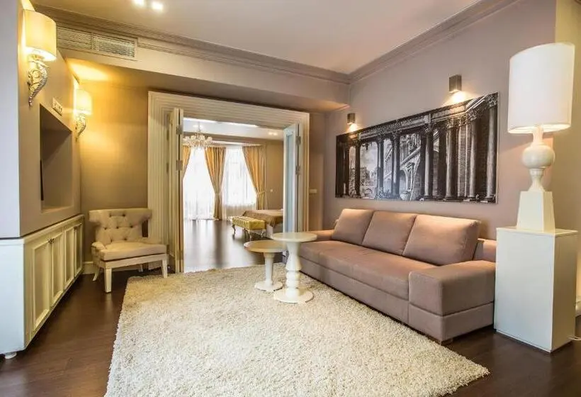 Suite Classica, Georg Park