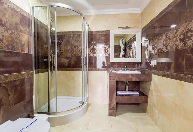 סוויטה קלאסית, Georg Park