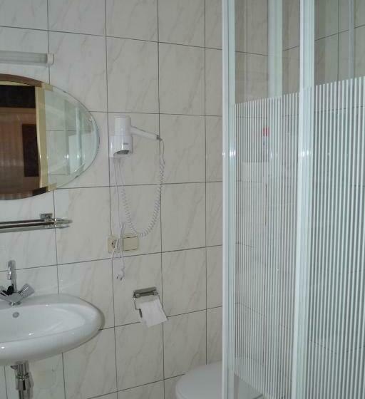 חדר סטנדרט, Restaurant Cafe Houben