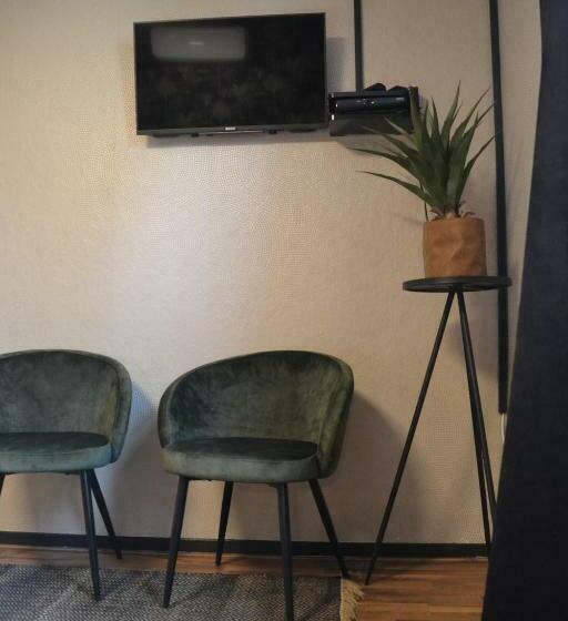 חדר סטנדרט, Restaurant Cafe Houben