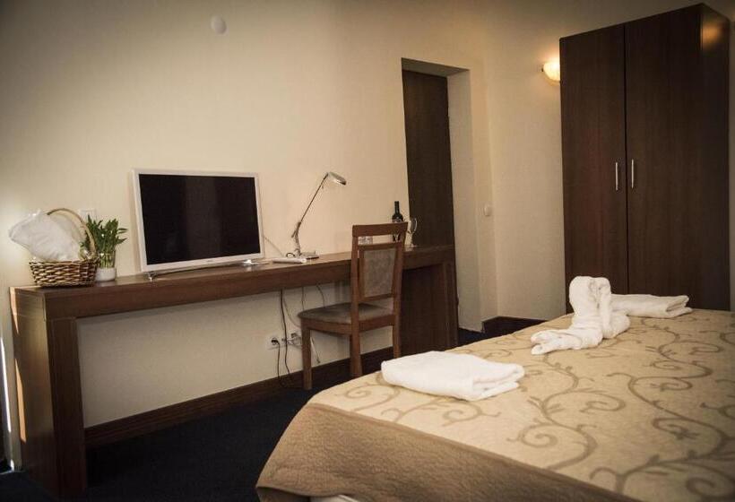 バルコニー付きスタンダードルーム, Saint Nedelya