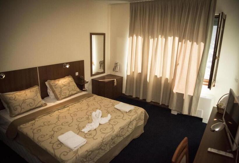 バルコニー付きスタンダードルーム, Saint Nedelya