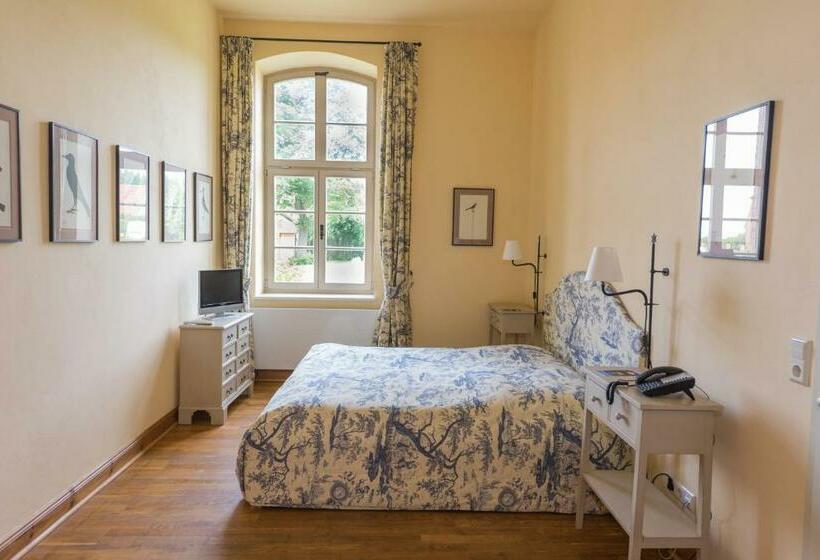 חדר סטנדרט יחיד, Schloss & Gut Ulrichshusen