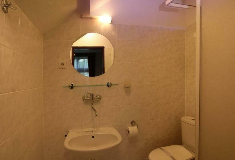 标准间, Stara Posta