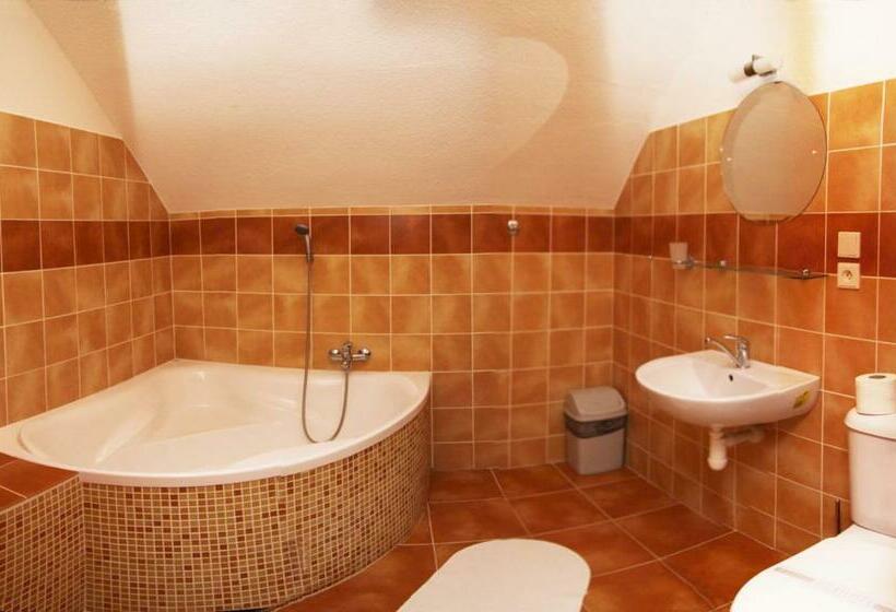 标准间, Stara Posta