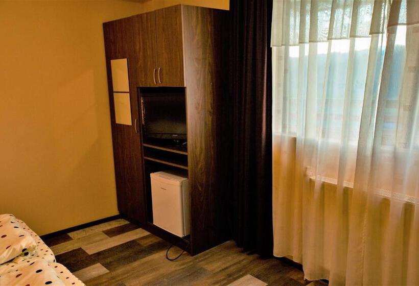 חדר סטנדרט נוף להרים, Casa Moroeni