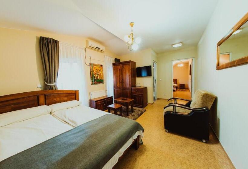 침실 2개 아파트, Pensiunea Mirabilandia