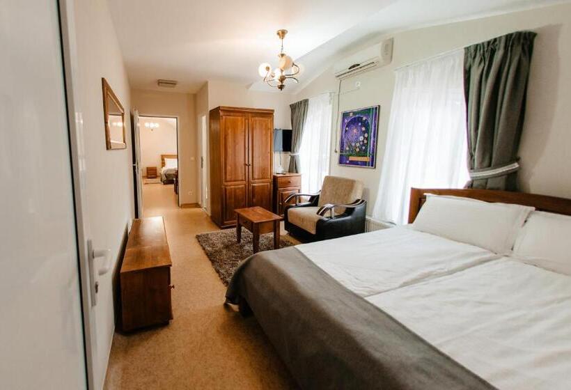 침실 2개 아파트, Pensiunea Mirabilandia