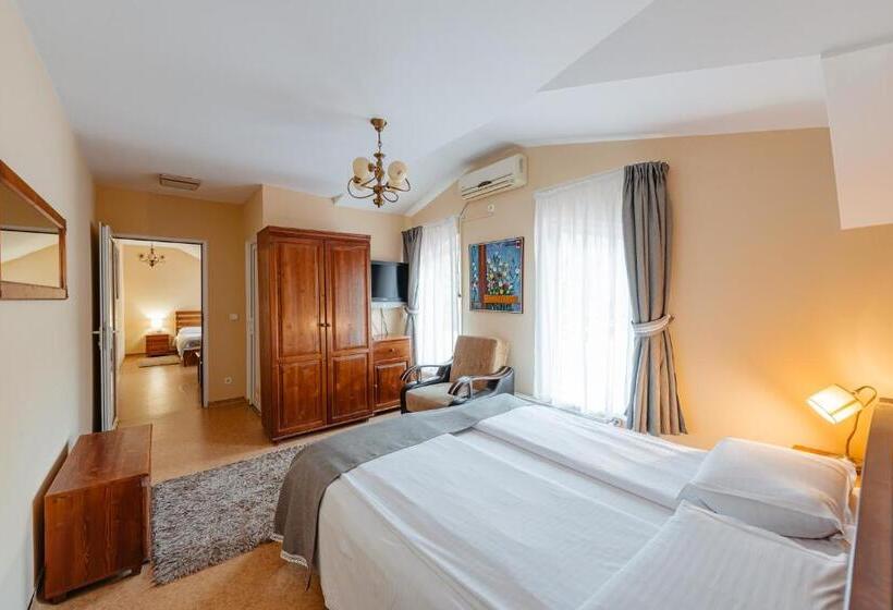 침실 2개 아파트, Pensiunea Mirabilandia