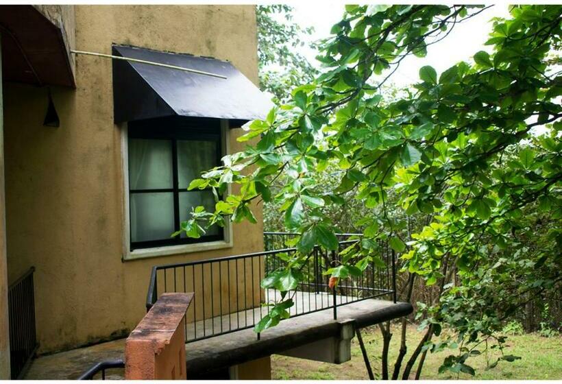 スタンダードルーム, Ambalama Leisure Lounge