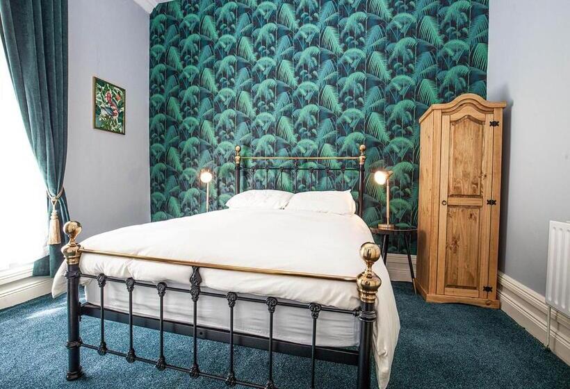 غرفة قياسية, The Valley House