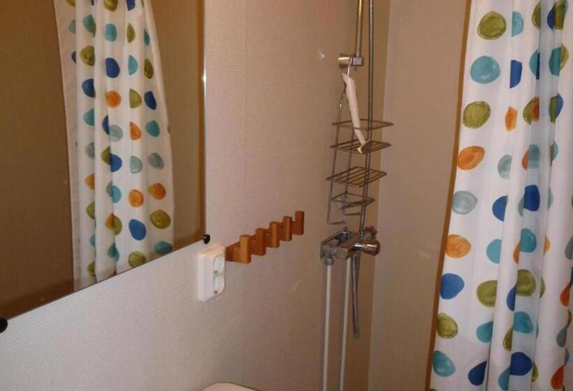 חדר משפחתי, Valle Vandrarhem