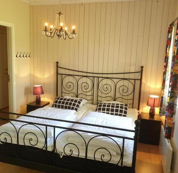 חדר משפחתי, Valle Vandrarhem