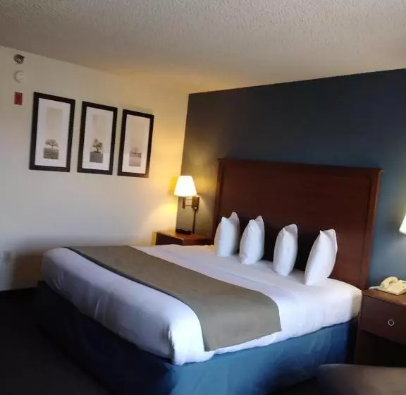 اتاق اجرایی با تخت بزرگ, Americinn By Wyndham Windsor Ft. Collins