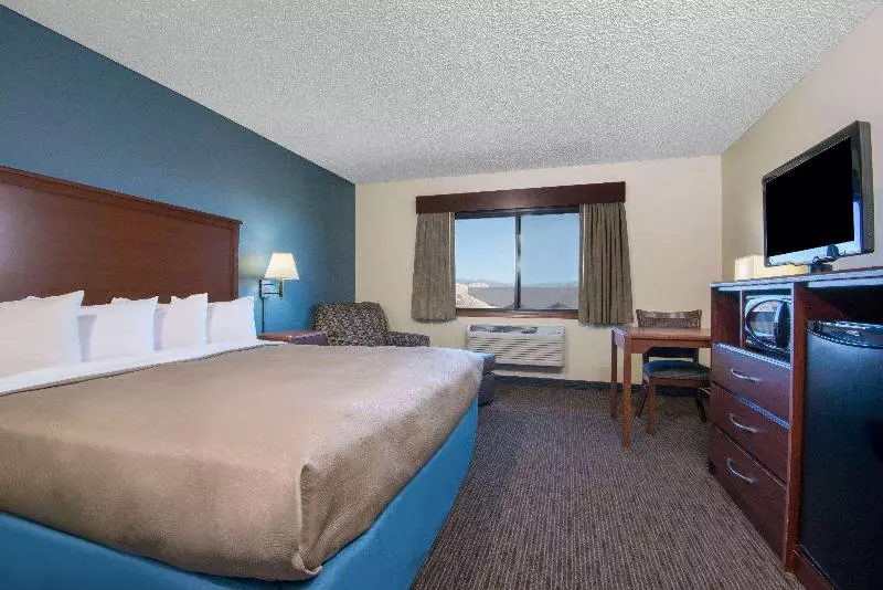 اتاق اجرایی با تخت بزرگ, Americinn By Wyndham Windsor Ft. Collins