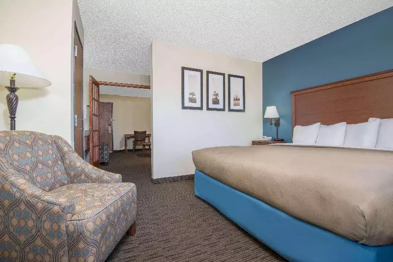 سوییت لوکس, Americinn By Wyndham Windsor Ft. Collins