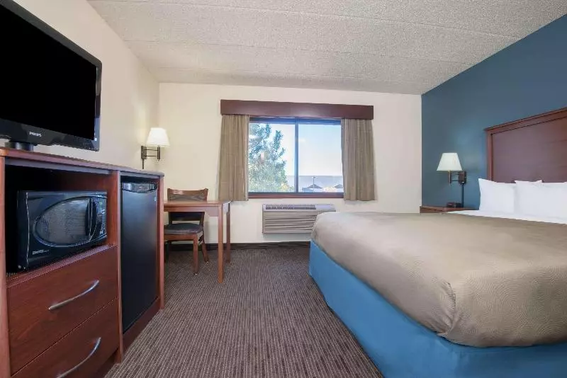 سوییت لوکس, Americinn By Wyndham Windsor Ft. Collins
