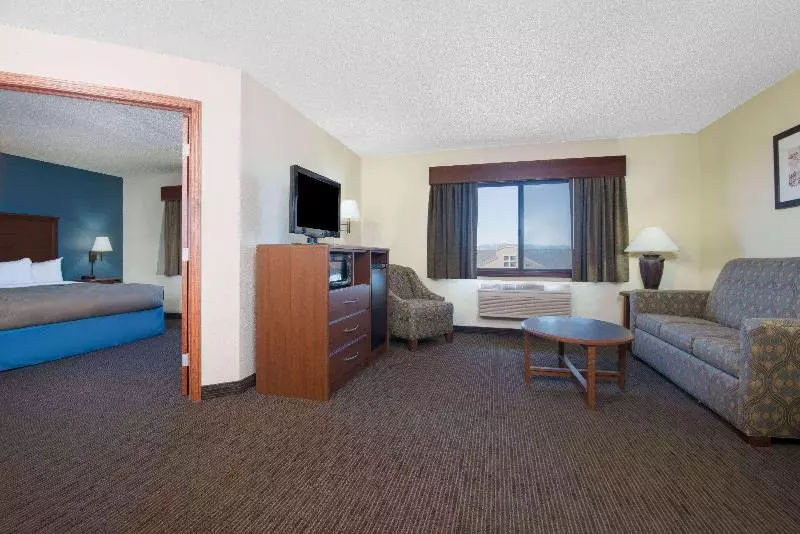 سوئیت پریمیوم, Americinn By Wyndham Windsor Ft. Collins