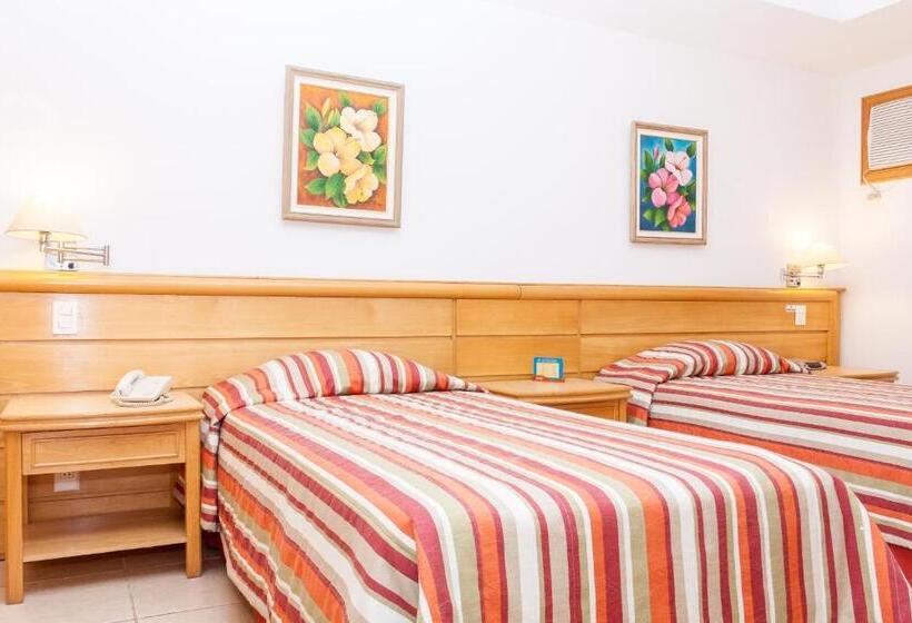 חדר דלוקס נוף בריכה, Atlantico Buzios Convention