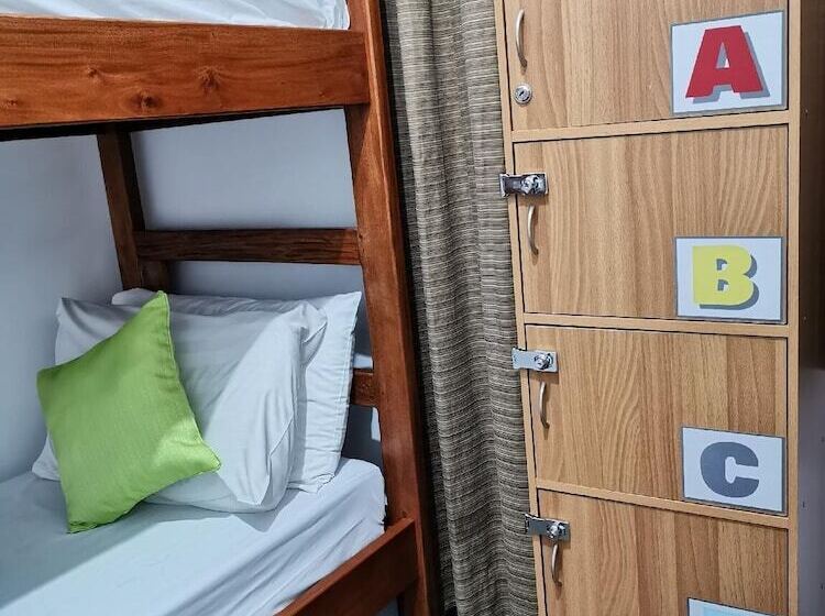 تختخواب در اتاق مشترک, Bsa Tower Serviced Residences