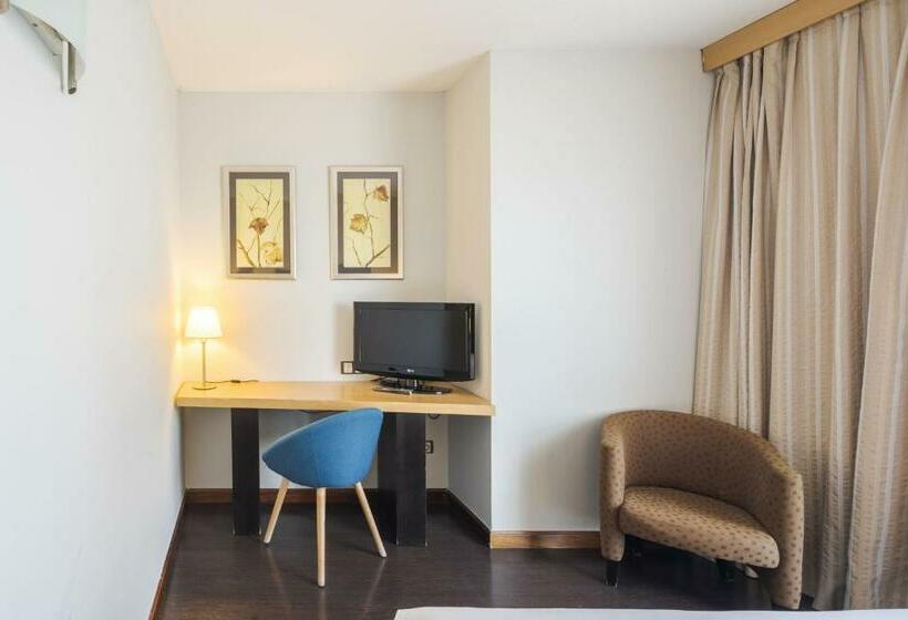 اتاق استاندارد, Rice Bulevar