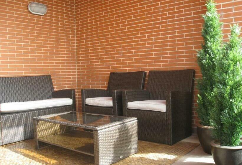 اتاق استاندارد با تراس, Rice Bulevar