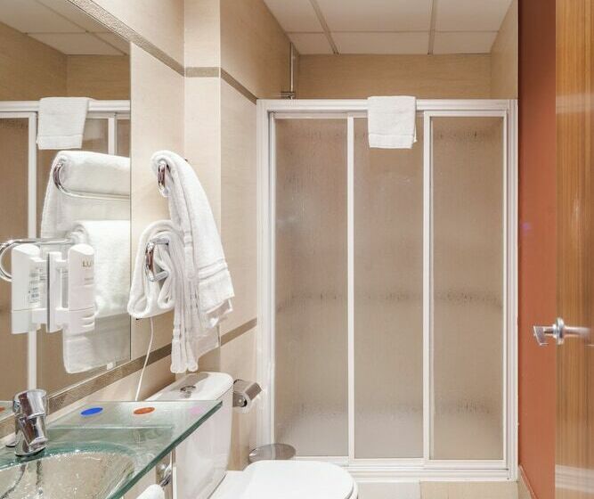 اتاق استاندارد با چشمانداز, Rice Bulevar