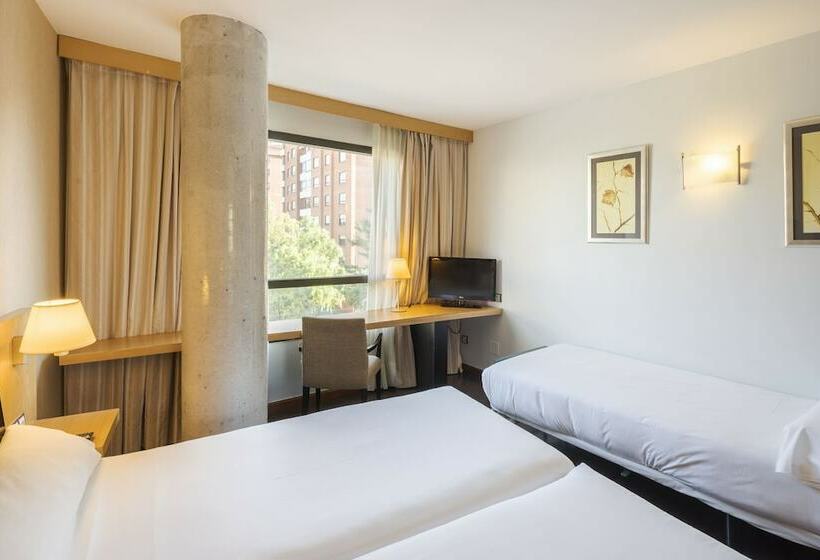 اتاق استاندارد سه نفره, Rice Bulevar