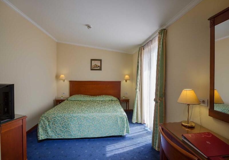 Номер Стандарт, Amadria Park Grand Hotel 4 Opatijska Cvijeta