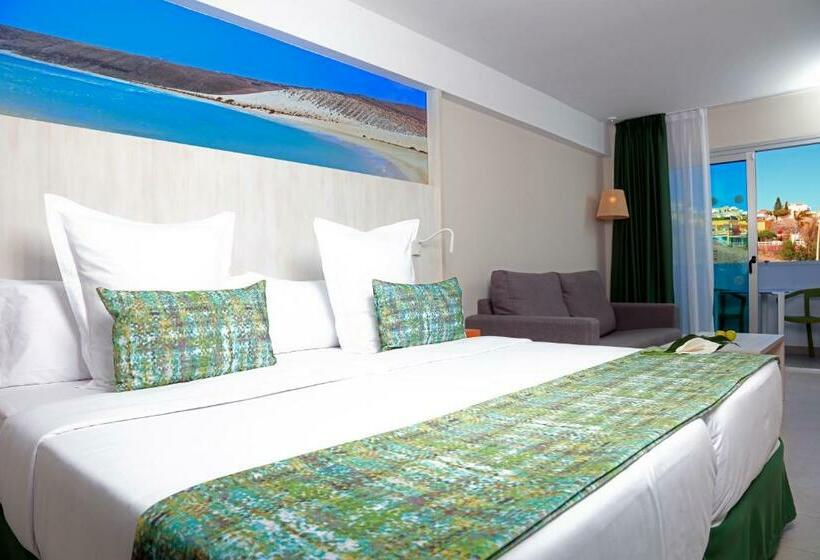 סוויטת ג'וניור צדדית נוף לים, Fergus Cactus Garden