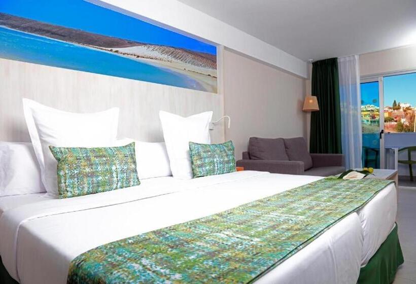 סוויטת ג'וניור, Fergus Cactus Garden