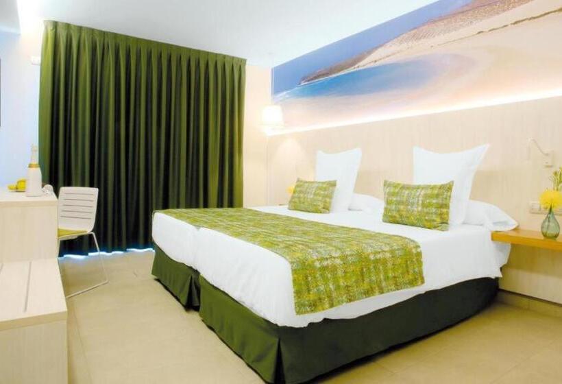 סוויטת ג'וניור צדדית נוף לים, Fergus Cactus Garden