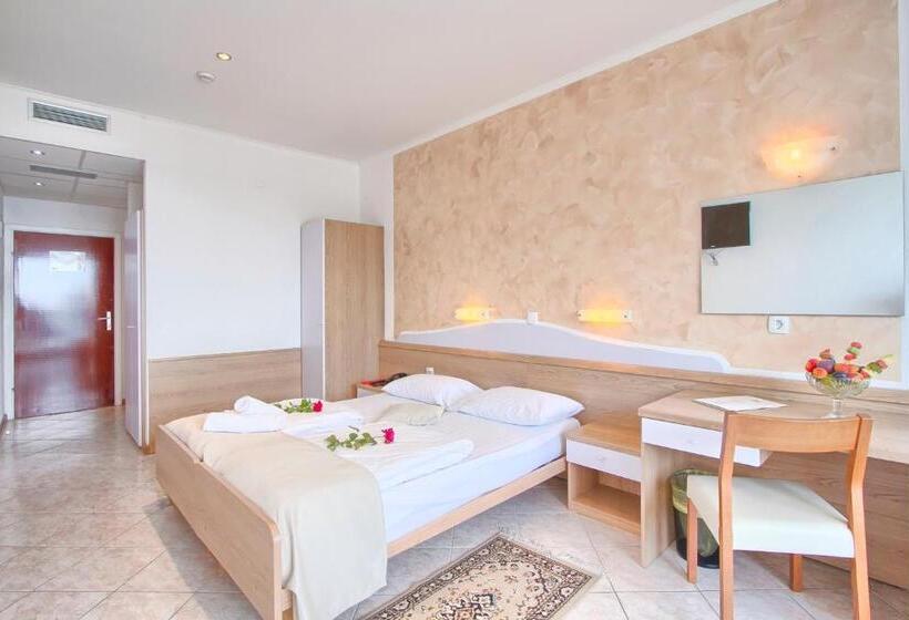 Номер Стандарт с Балконом, Mimosa Lido Palace   Maslinica Hotels & Resorts