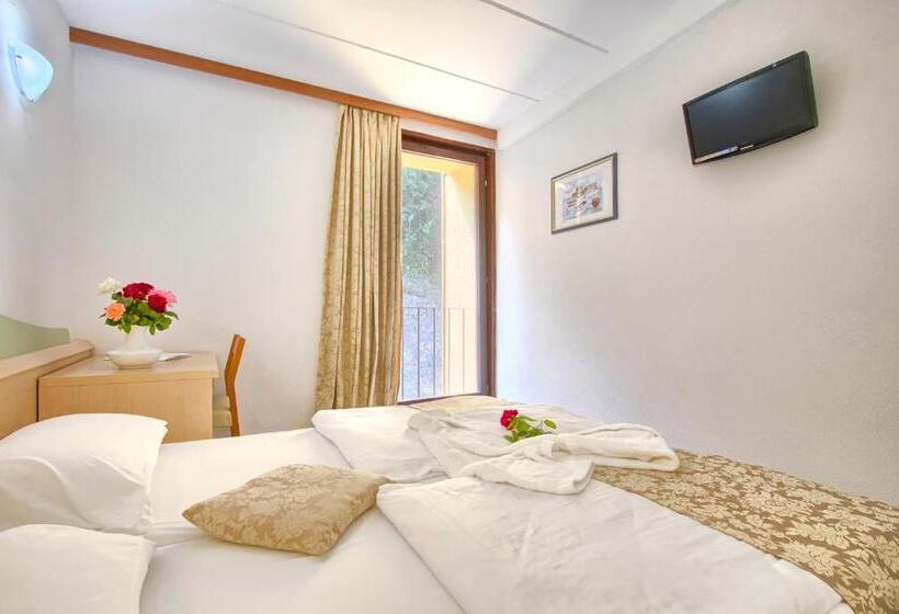 Номер Economy Индивидуальный, Mimosa Lido Palace   Maslinica Hotels & Resorts