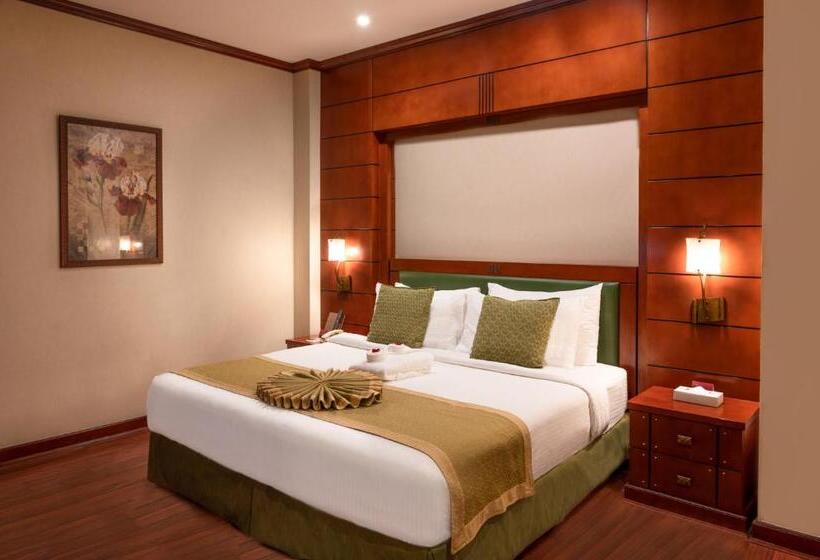 Люкс Повышенной Комфортности, Mövenpick Hotel Jeddah