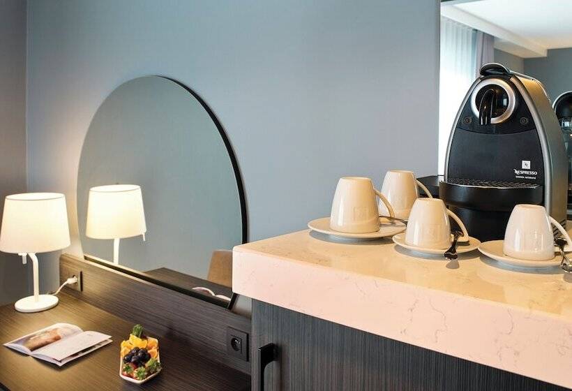 Полулюкс Одноместный с Террасой, Van Der Valk Hotel Spa