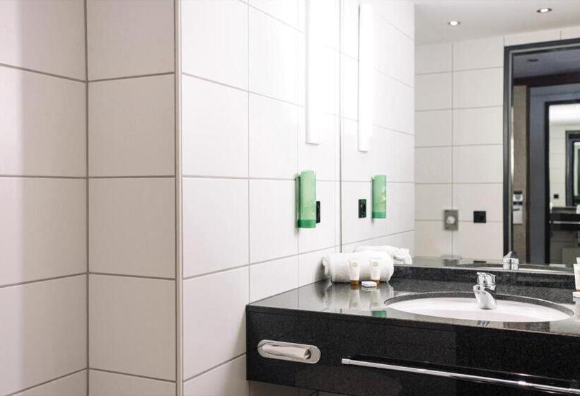 סוויטה, Ramada By Wyndham Essen