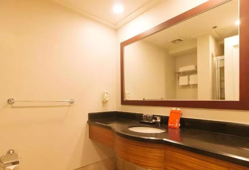 デラックスルーム, Reddoorz Premium At The Residences Olympia Makati