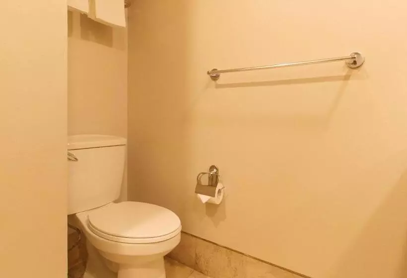 デラックスルーム, Reddoorz Premium At The Residences Olympia Makati