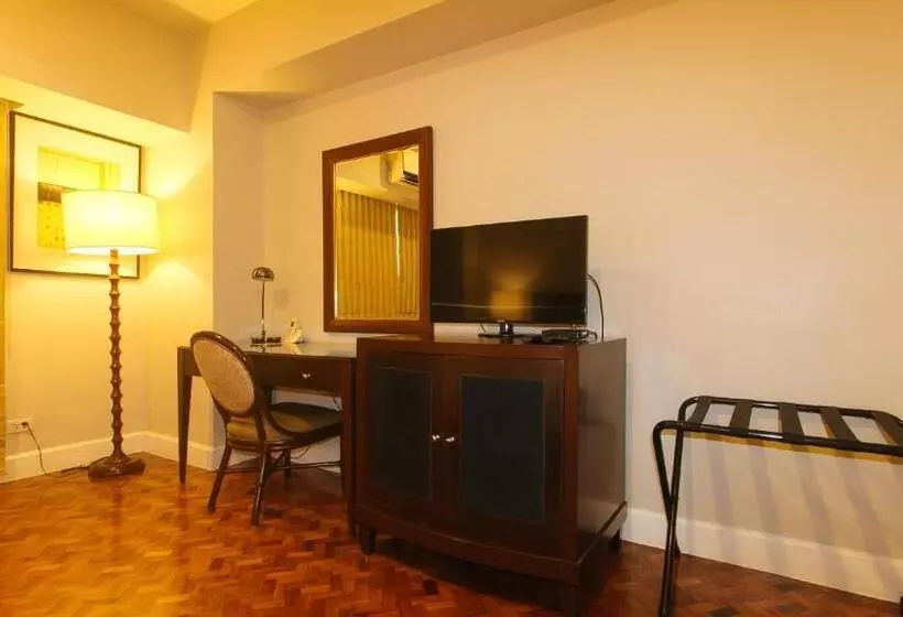 デラックスルーム, Reddoorz Premium At The Residences Olympia Makati