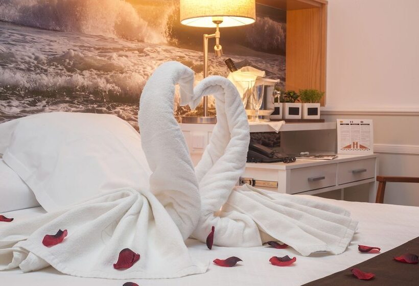 اتاق استاندارد با تراس, Ribes Roges